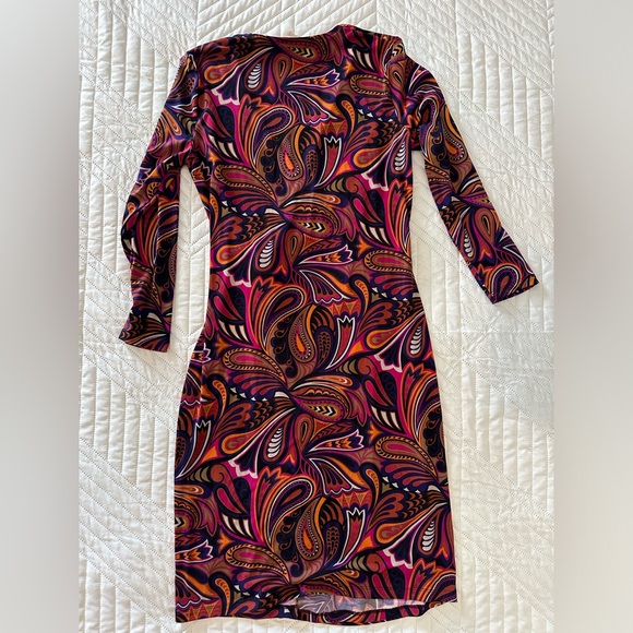 Anne Klein wrap dress. Size 4. Knit stretch, fall print, long sleeved. - Picture 3 of 3